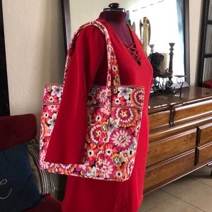 Pink blooms Vera Bradley pattern large tote